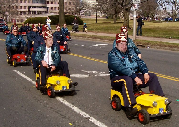 Illuminati, New World Order, Bilderberg Group, Committee of 300, the Freemasons, Skull & Bones, The ... - This was taken moments before Neal went on his road rage rampage and ended up getting pulled over for doing 7mph in a 5mph construction zone. George mooned him as he drove by laughing.